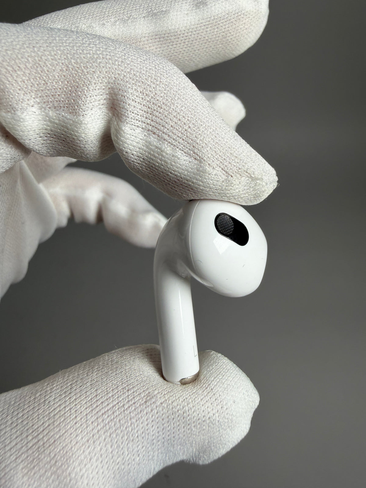 AirPods 3 — продуктова снимка