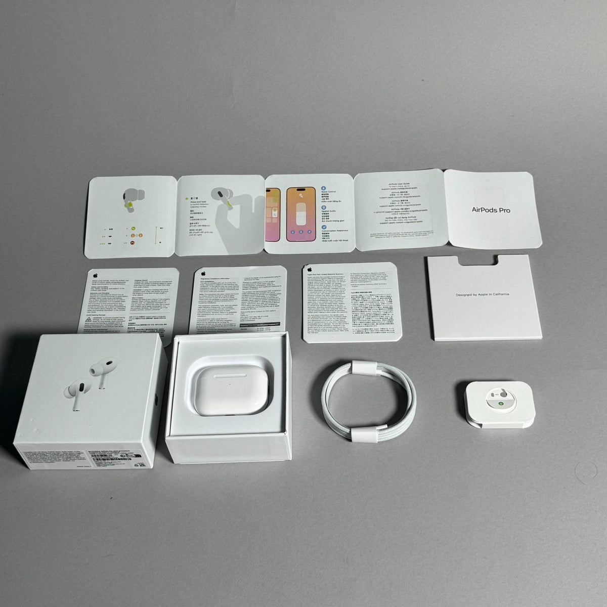 AirPods Pro 2 — продуктова снимка