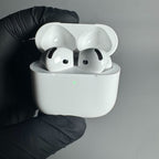 AirPods 4 — продуктова снимка