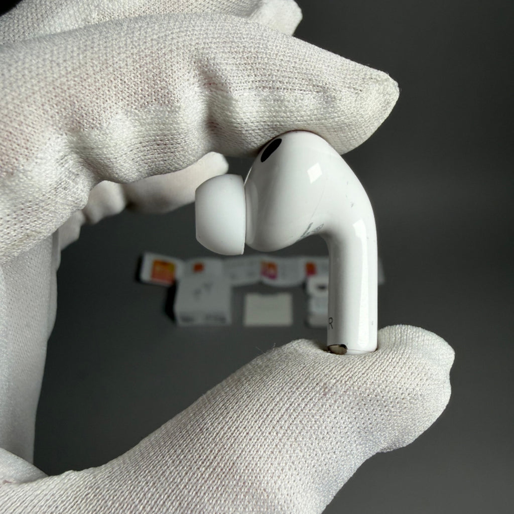 AirPods Pro 3 — продуктова снимка