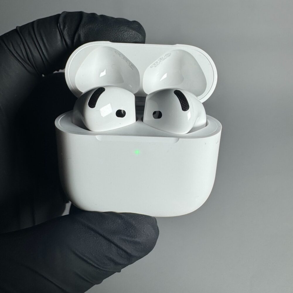 AirPods 4
